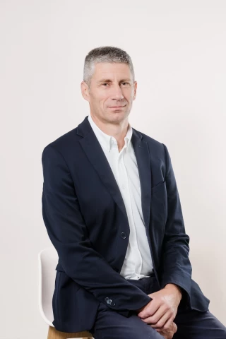 Le président du Cniel  démissionne sur fond de tensions  