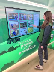 Le camion  L’Aventure du Vivant  sur les routes